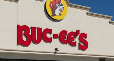 what is buc ee's famous for